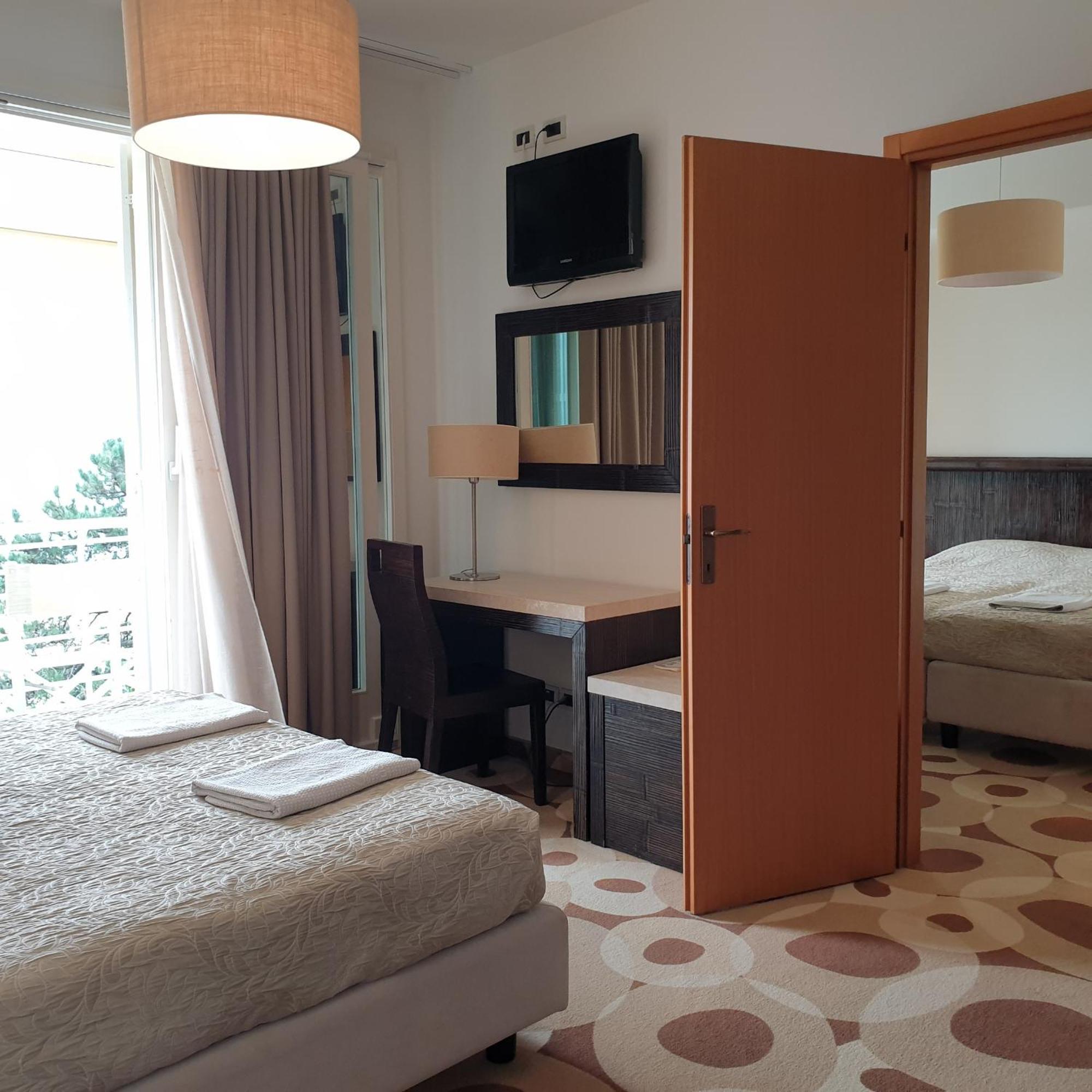 Grande Albergo Marin Lignano Sabbiadoro Exterior foto